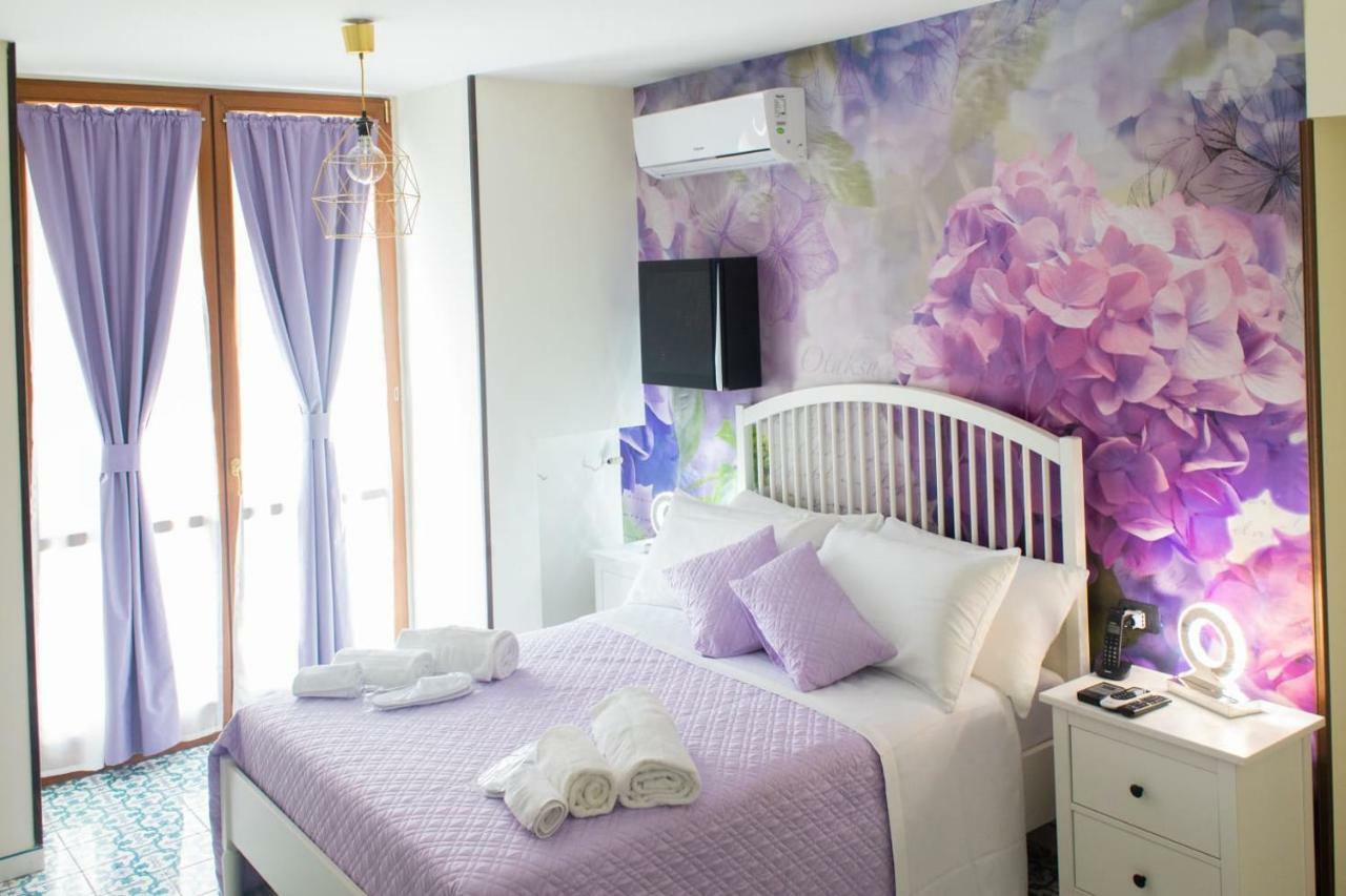 Hotel Bed Boutique Napoli Colors Zewnętrze zdjęcie