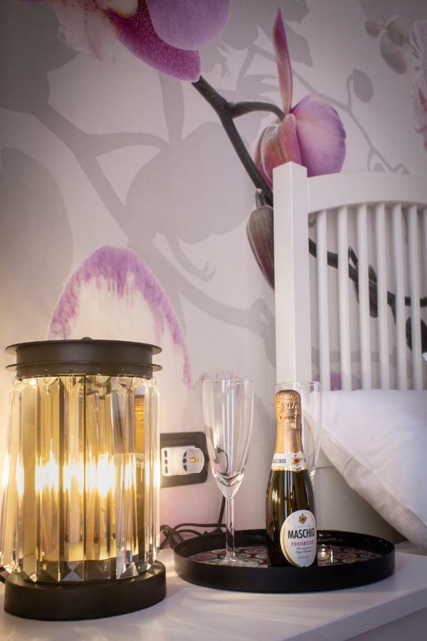 Hotel Bed Boutique Napoli Colors Zewnętrze zdjęcie